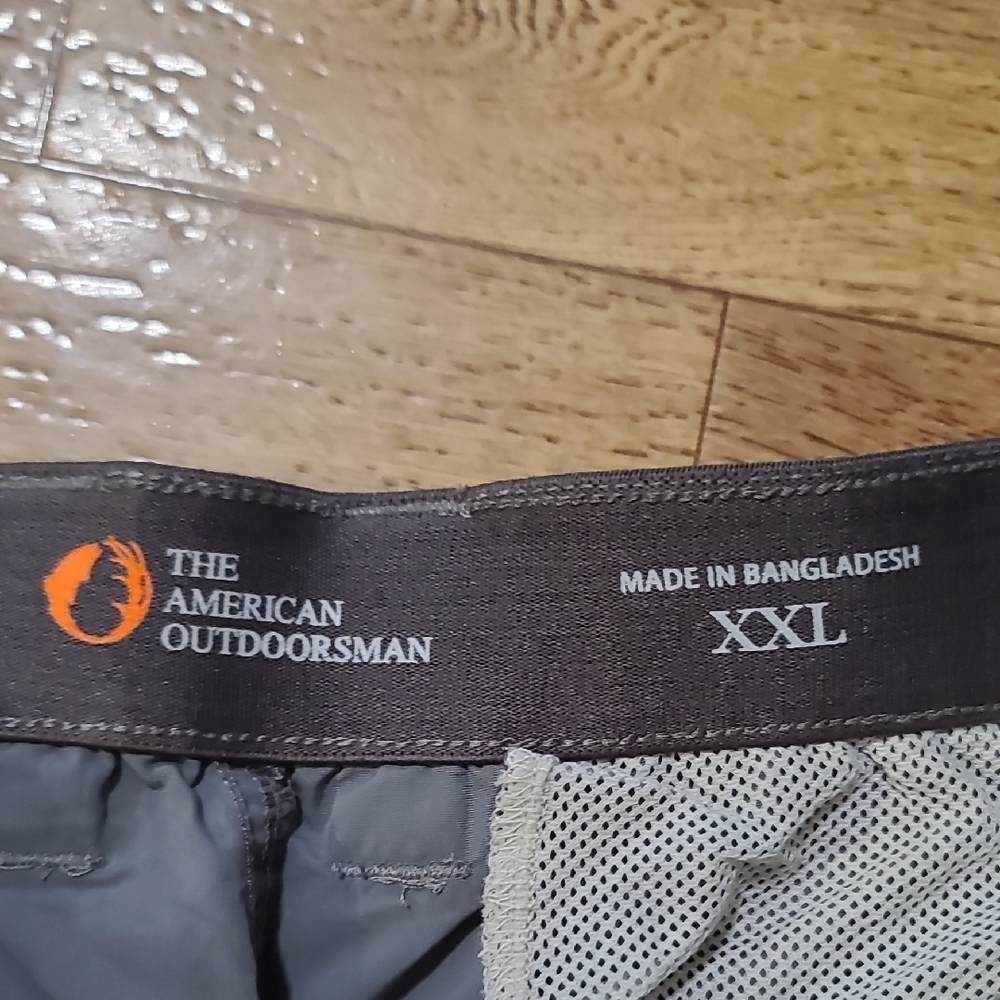 Gray Hiking Shorts (D2) - Picture 2 of 5